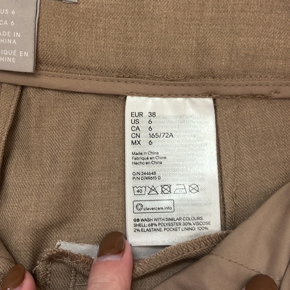 Worn once H&M khaki/tan ankle dress pants. - Picture 3 of 5